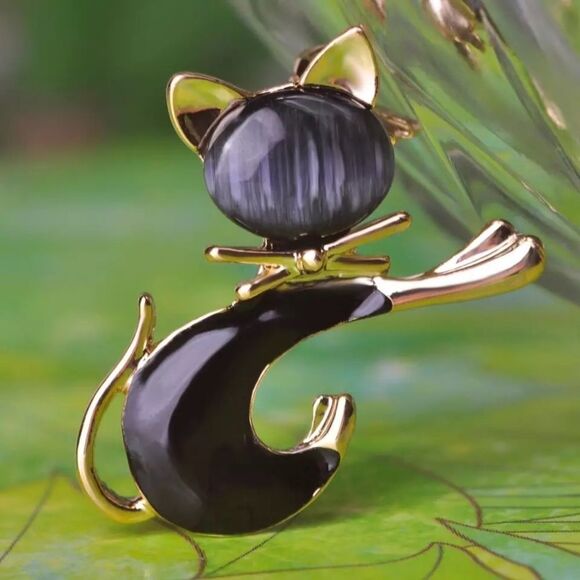 Cute Black Cat Brooch - Picture 1 of 6